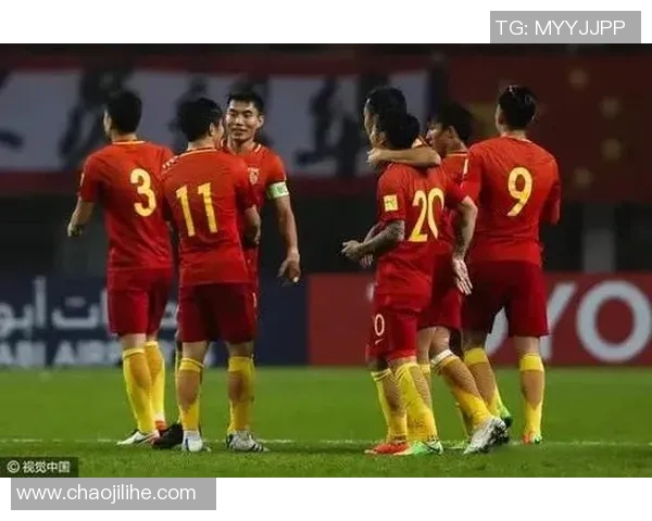 广州足球队与杭州足球队赛后状态分析与复盘总结