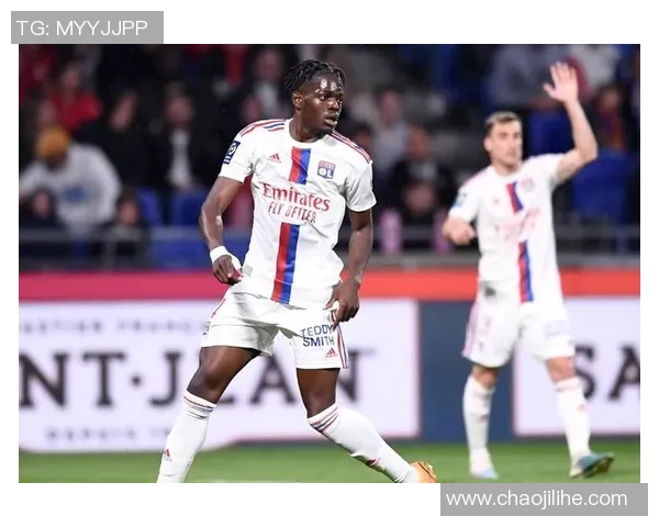 皇马后防再失一将！主力中卫受伤不敌挑战